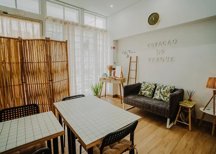 Konukevi Estacao Do Parque 3*